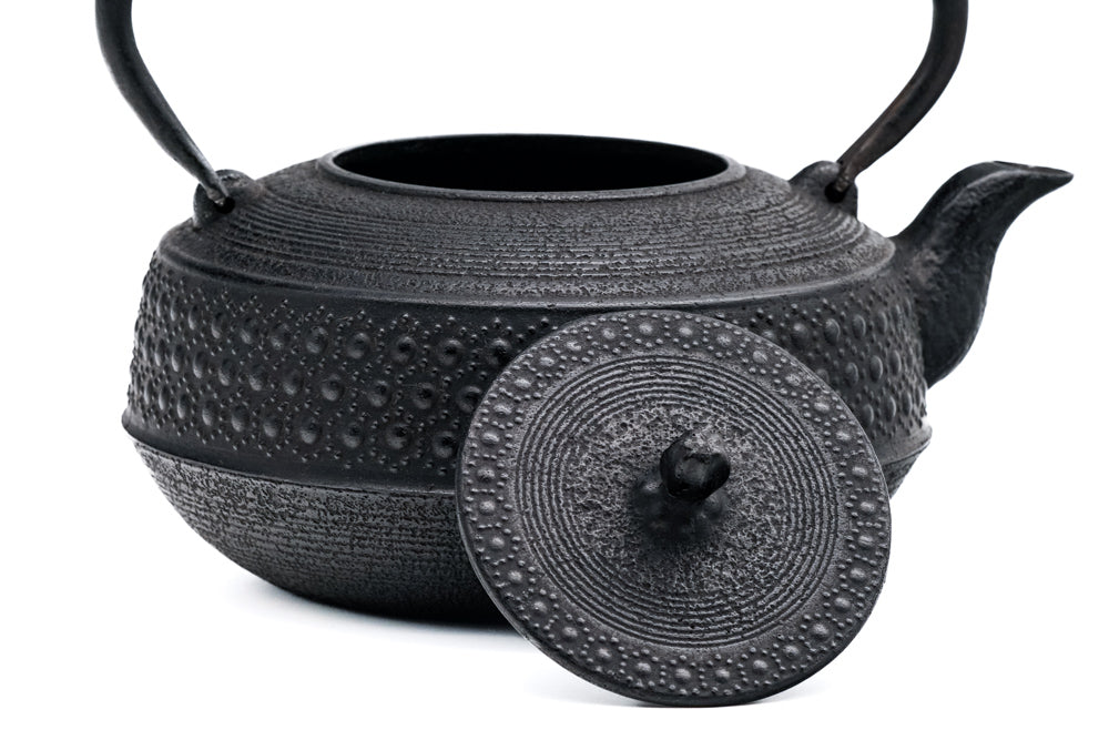 Japanese Tetsubin - 薫山工房 Kunzan Kōbō - Axle Cast Iron Kettle - 1.2L